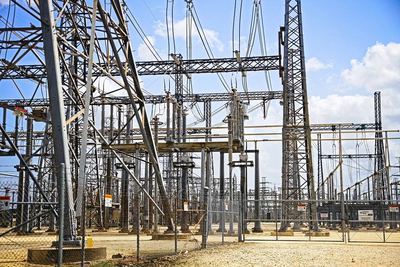 Instalación eléctrica de media tensión ejecutada por Ingeniería Perico